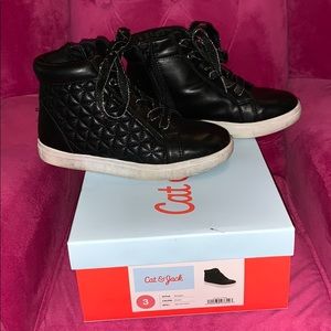 Girls cat & jack black Morgan sneaker size 3